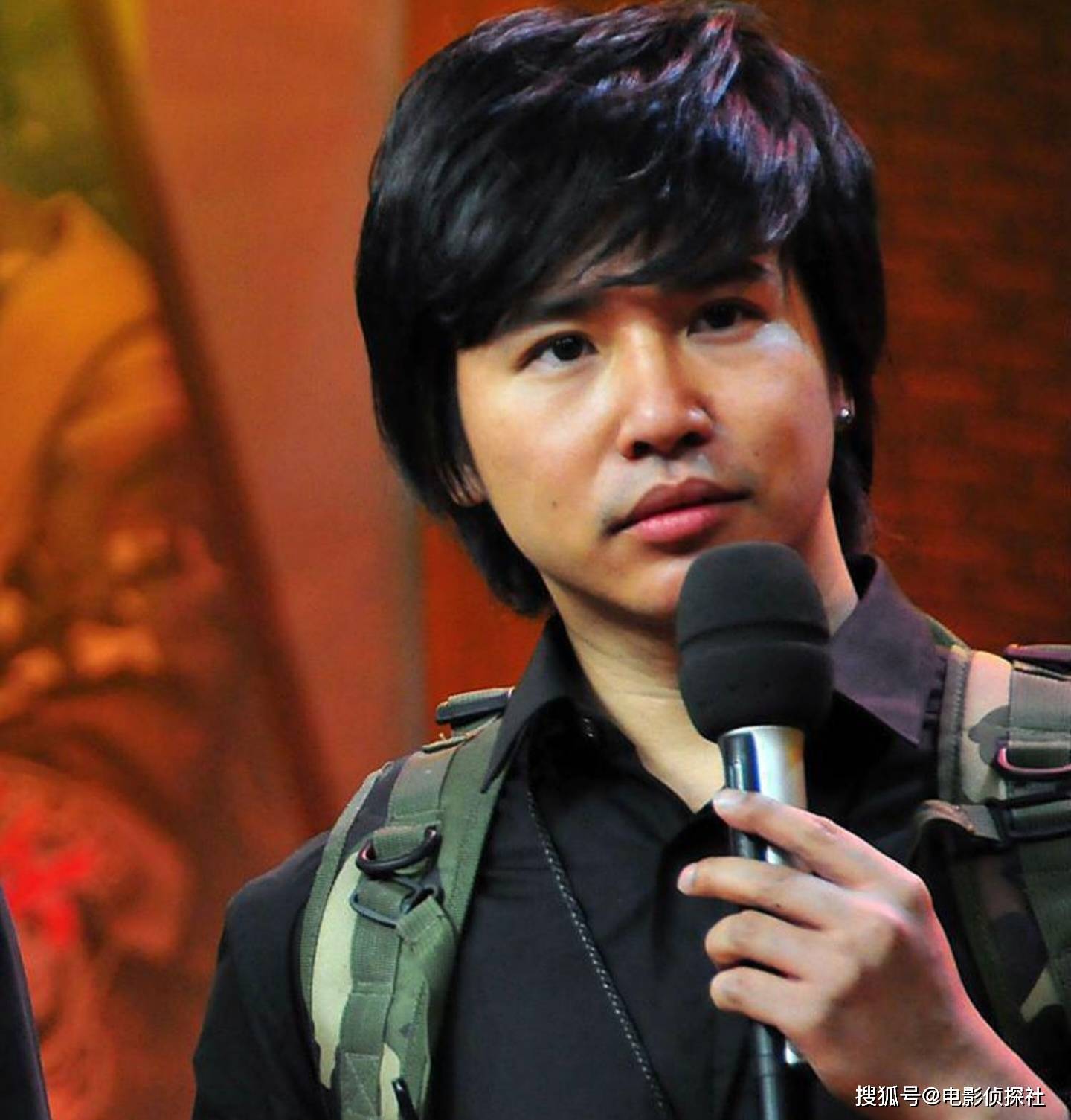 欧弟新恋情曝光,未婚先孕引热议,上个月还在哭穷卖惨