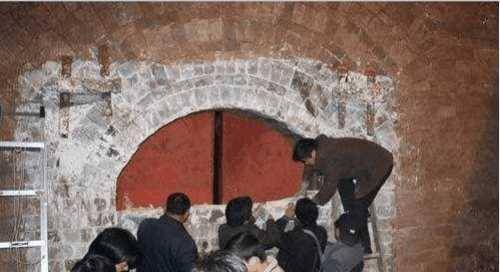 新中国建立后,国家加强了文物保护工作,1964年该墓被列为钟祥第一批