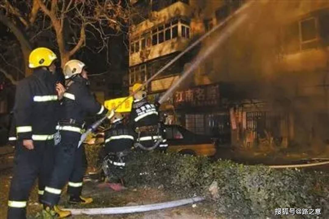 恶行,令人发指!2004年重庆市"12·2"特大杀人焚尸案侦破始末