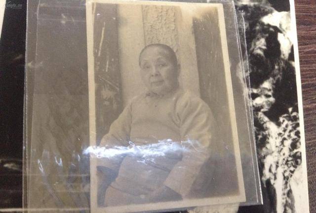 曾让黄金荣下跪的军阀之子卢筱嘉,在父亲落魄之后,过得怎么样?