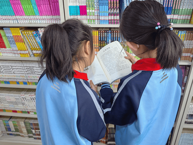 青岛西海岸新区灵山卫小学开展"乐耕学堂"主题实践活动