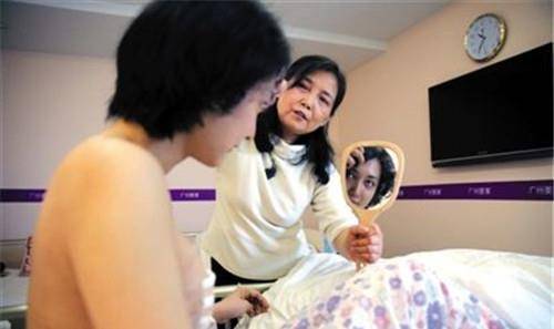 浙江变性美女:变性前"背母上学"感动国人,变性后获最美蝶变奖