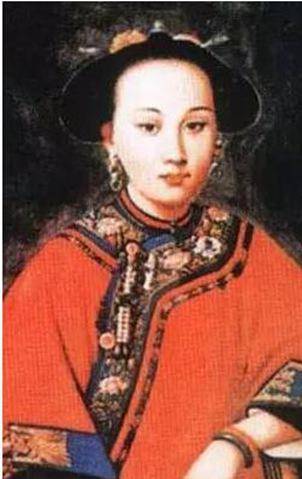 挖掘机挖出"砀山女尸",棺盖打开后,一股浓厚香气突然喷涌出来