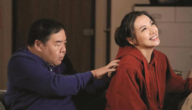 聚会:饱受瞩目的圈中好友,太太难得现身展保养秘笈_合作_观众_林燕明