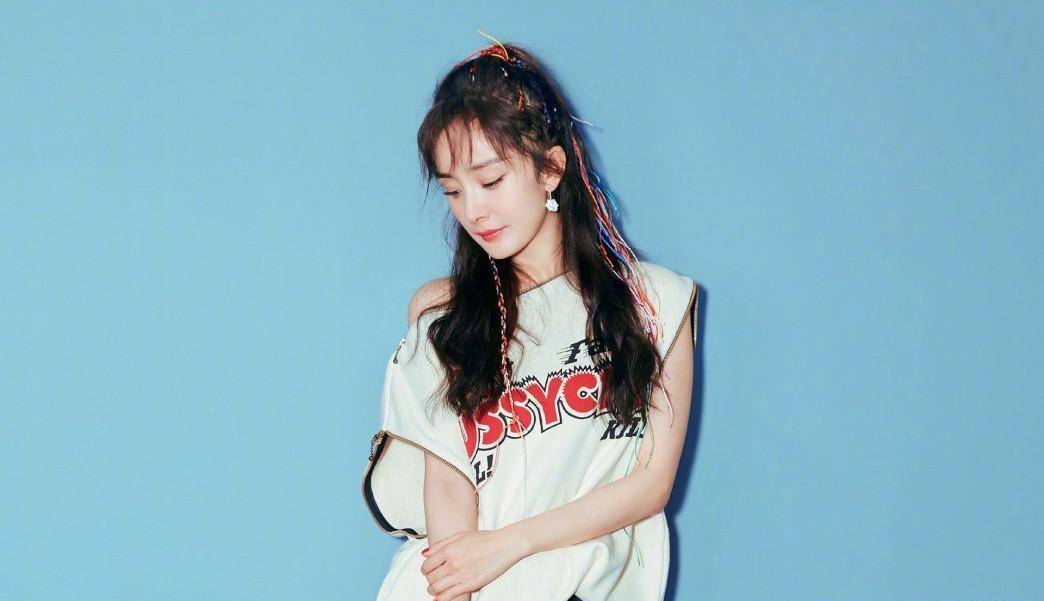 有种"逆袭"叫杨幂,9年前我给你客串,3年后我做主演你做配角_李小璐