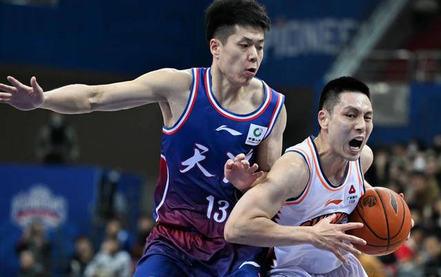 上海男篮成功续约王牌控卫袁堂文,期待他展现更强实力