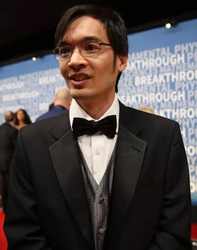 数学天才陶哲轩,8岁参加美国高考数学考760,24岁成为顶尖学教授