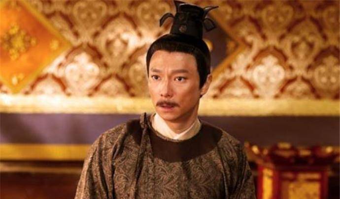 未婚先孕,生活糜烂骄纵,为当女皇毒杀亲生父亲_李显_李裹儿_武则天