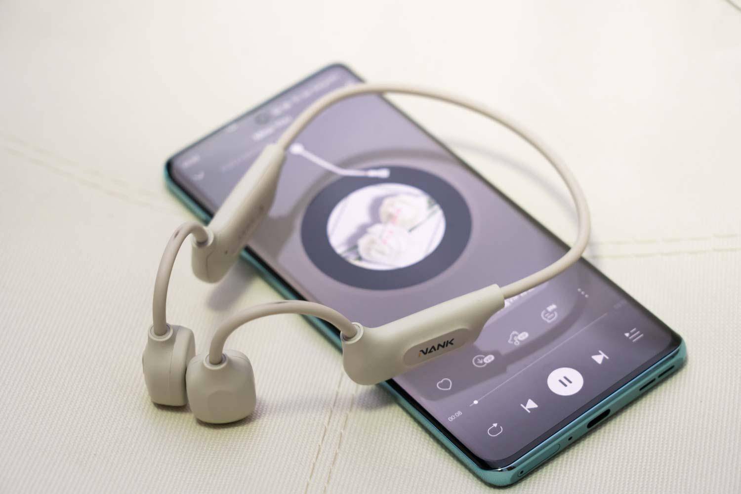 骨传导耳机哪一款是好用的？分享超全的选购攻略附带好物推荐！