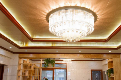 家里装修万万不要这样装吊顶,有钱人一看就懂,懊悔知道晚了