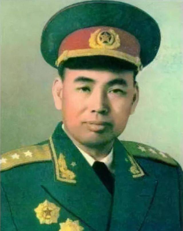 他是我军的武术高手,湘江战役以一当十,后创立了我国的特种部队
