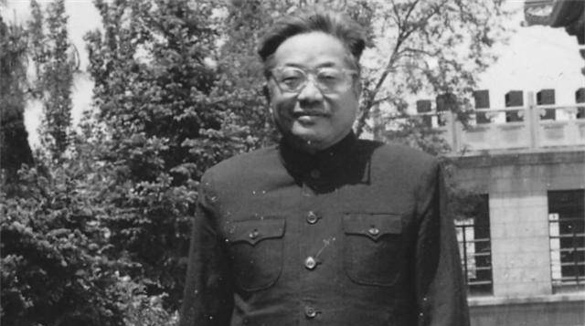 我军兵临城外,亲儿子都劝不动守将,为何他书信一封对方立马投降