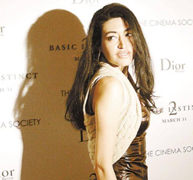 拉登家族的女人们:妻子多达22人,早上娶妻,晚上休妻成为常态_汉娜