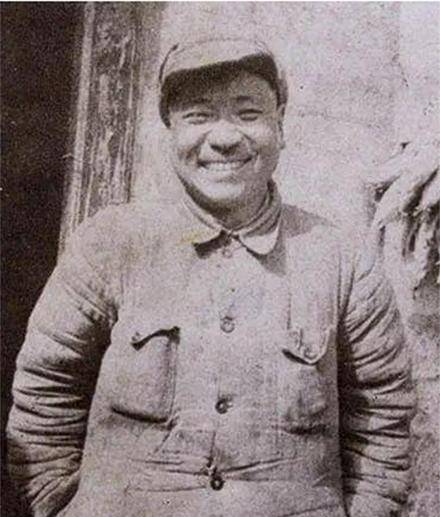 袁殊死前有一个习惯:认识一个陌生人就要向人展示他的平反文件