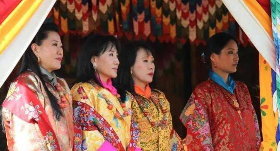 不丹老国王娶4个亲姐妹,个个肤白貌美丹凤眼,生下5颗耀眼明珠_公主