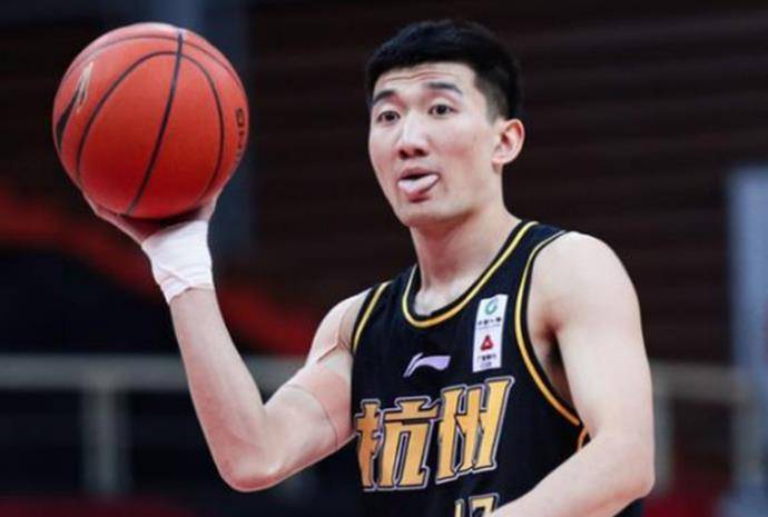 男篮离队第1人曝光,对胡金秋失望,联手超级中锋_孙铭徽_王庆明_赵岩昊
