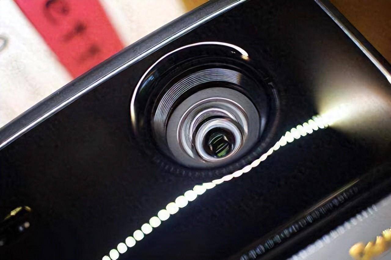 神奇的光影魔术师,当贝X5S激光投影仪,为你打造专属家庭影院