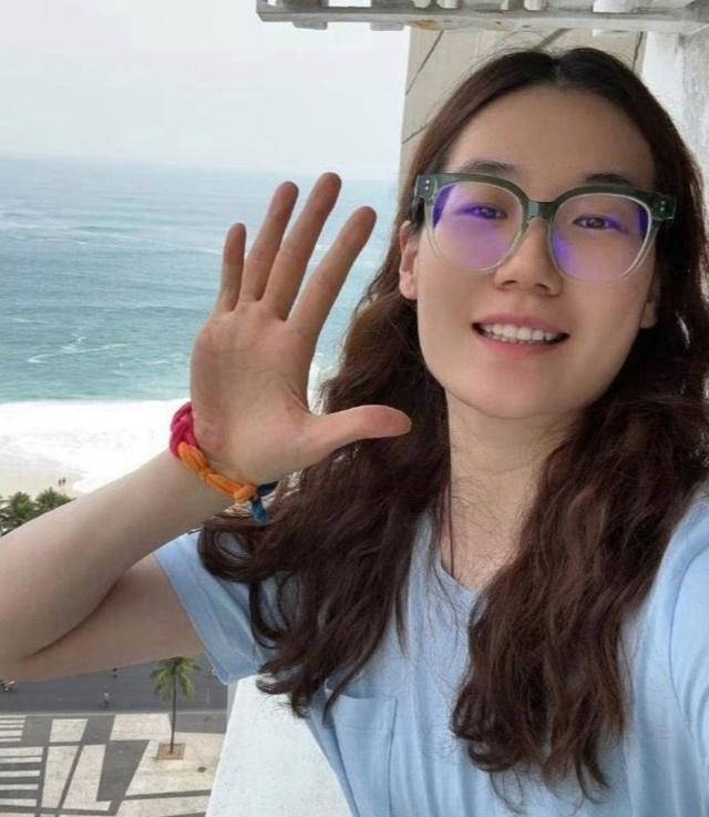 中国女排主攻情绪失控?破防风波引发球迷关注