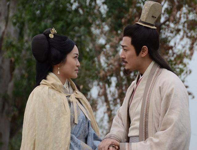 隐居隆中十年,诸葛亮都干了啥?躬耕,交友,学习,联姻四大家族