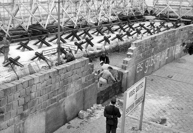 柏林危机时,美国为什么不敢对苏联动武?看看苏联的实力有多强