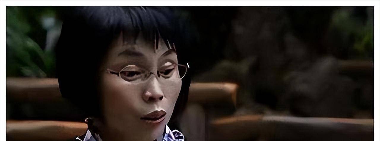 广西"蛇毒王后":家藏价值47亿蛇毒,美国人送悍马讨好她求合作
