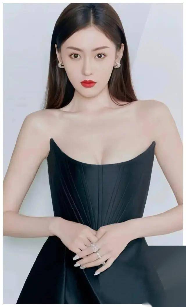 张天爱展现美貌与才华,性感身材让人难以忘怀!_锻炼_魅力_生活