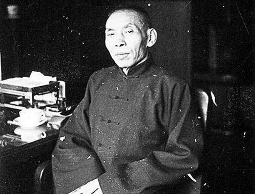 面对上亿欠条,杜月笙临终前做了一个明知决定,格局真大