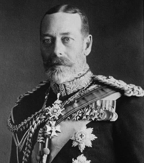 至今统治英国的朝代——温莎王朝历代国王真容,个个都是颜值担当