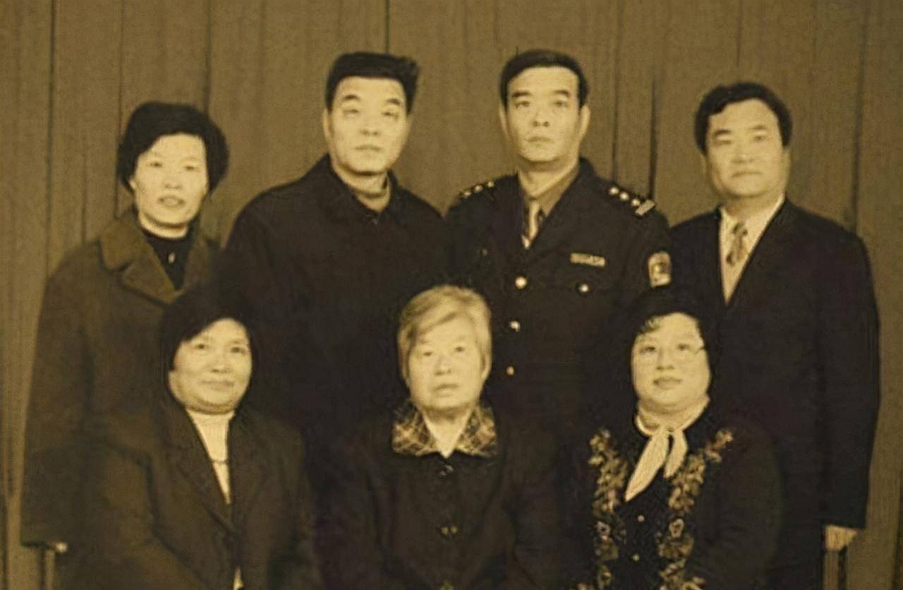 焦裕禄女儿谈起父亲去世后的生活:不管过得多苦,绝不给父亲抹黑