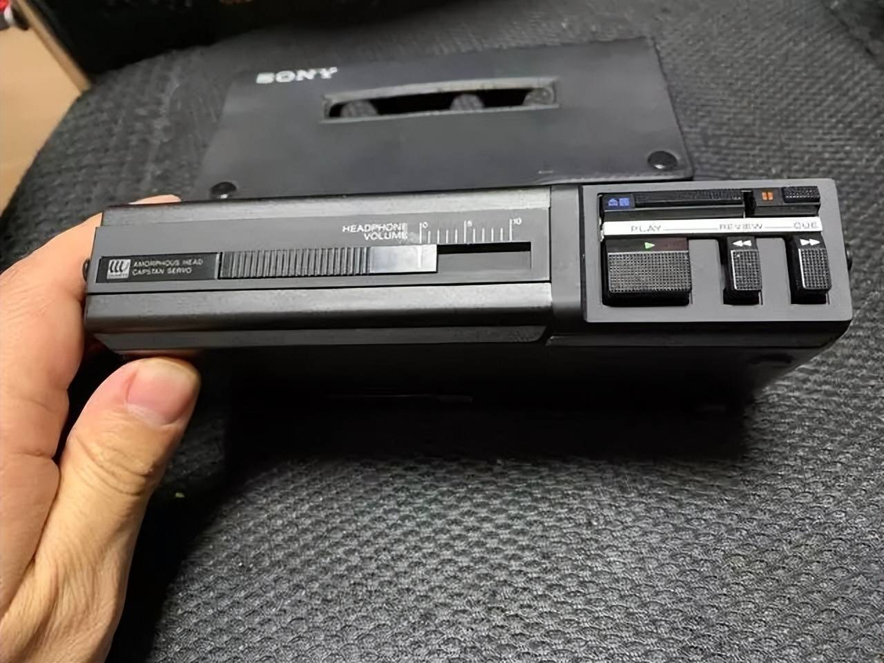 这部40年前的walkman磁带机,如今二手还要4980元!_索尼_经典_播放器