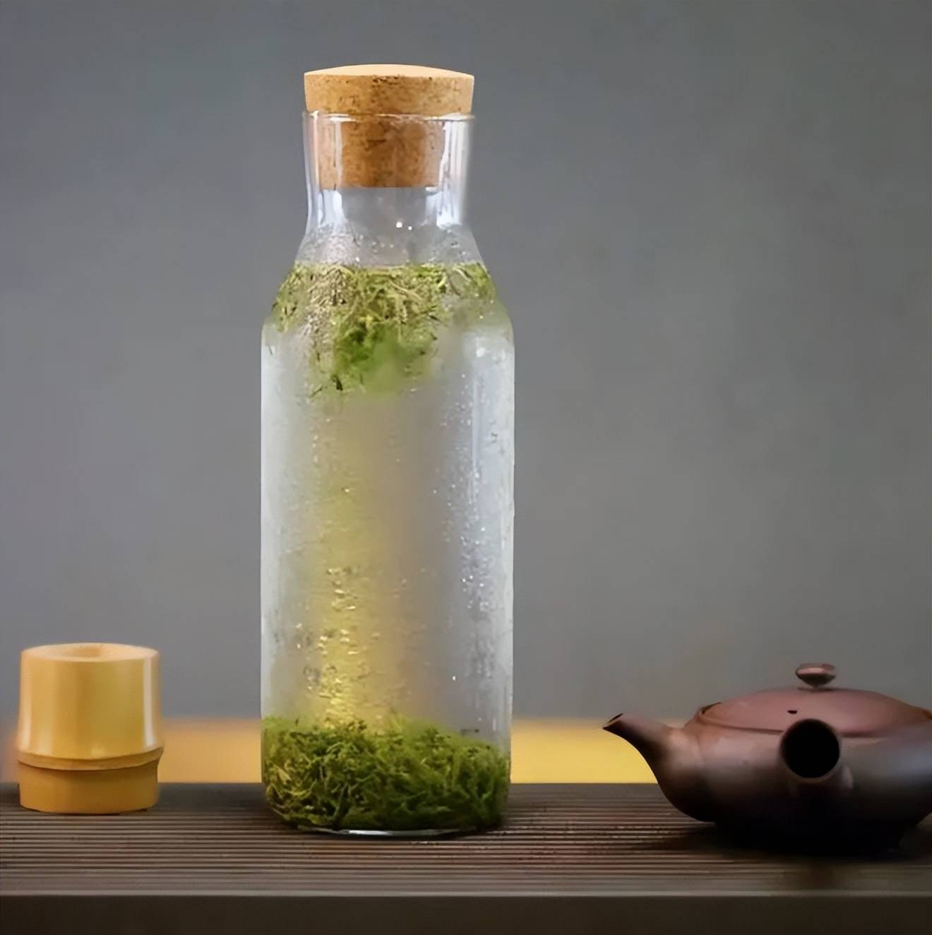 今天天气已经35°c了 该成都茶博会冷泡茶出场啦!