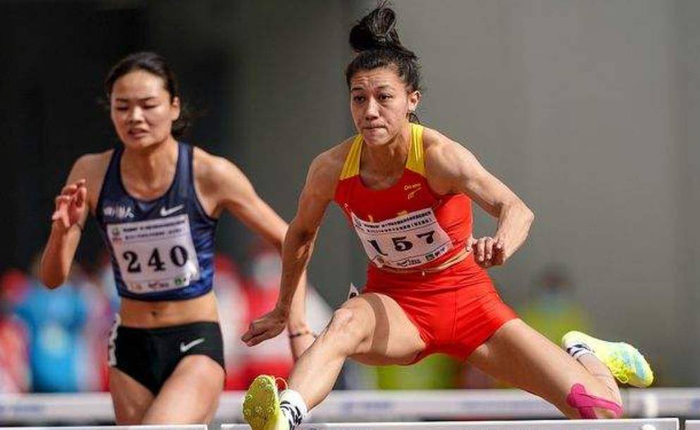 美女选手郑妮娜力:放弃加拿大国籍,毅然加入中国,称自己不后悔