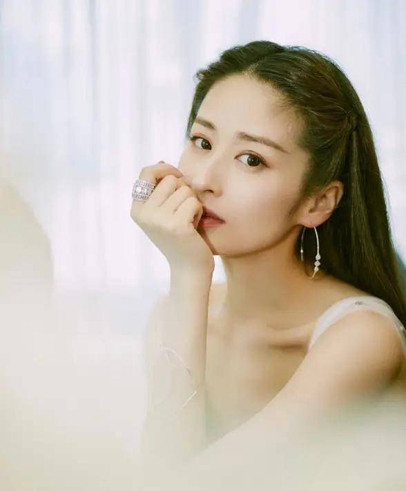 这谁顶得住!颖儿,付辛博娶到的美貌与才华兼备的老婆