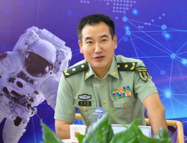 翟志刚的爱人张淑静:爽朗爱笑,招人喜欢