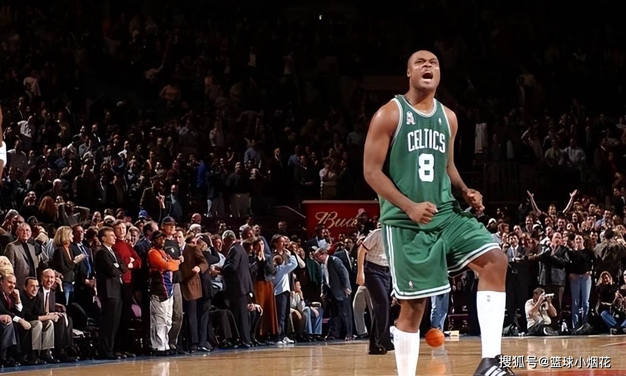 期基本在波士顿凯尔特人度过,那时候跟皮尔斯的双锋线组合打进过东决