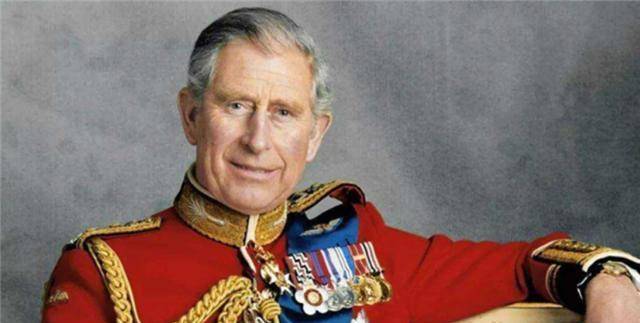 菲利普亲王:我跟女王活这么久,就为了阻止查尔斯王子当上国王