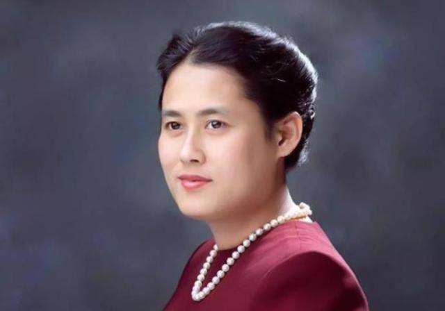 她是泰国最亲民公主,不爱打扮心思都在工作上,是我国人民老朋友