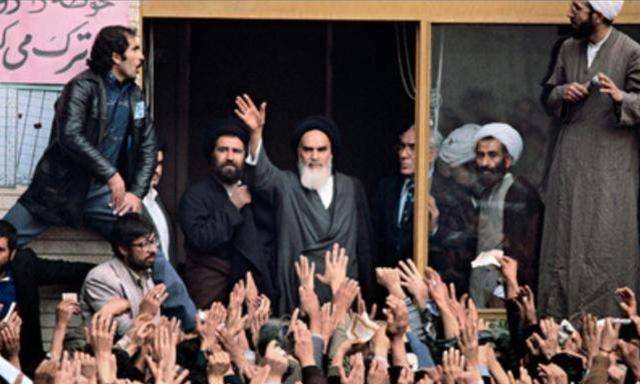 伊朗最有权势的2大家族,地位无人能撼动,最高领袖宝座轮流坐庄