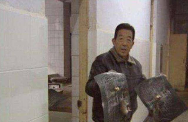 鼠王邱满囤一次灭鼠35万只,却被5位专家狠批,14位院士公开抵触