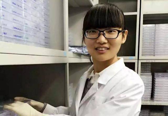 去海外名校深造的机会,继续历练,升华自己的价值,但她和师姐万蕊雪