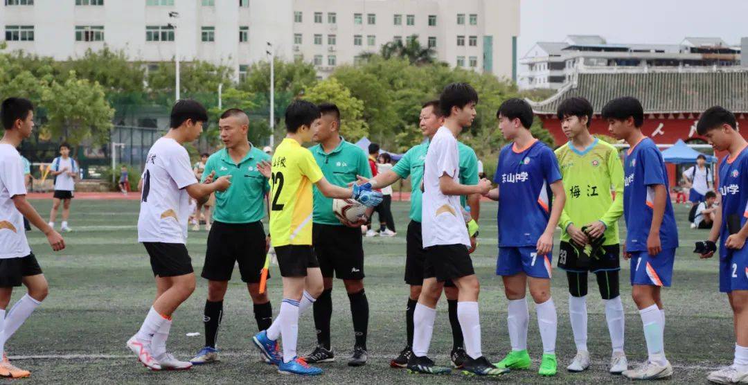 东山学校险胜夺冠,梅江区"区长杯"初中组完赛