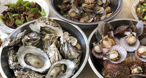 千万别直接下锅煮,海边人如此做,煮出的生蚝又鲜又嫩_小时候_花甲