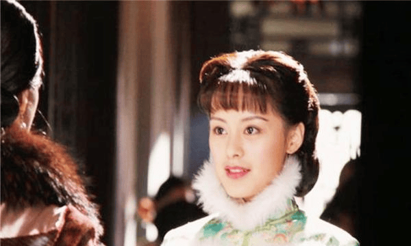 了个懒后妈,只穿旗袍不干活,44年后才知她真实身份_蔡锷_将军_李桂兰