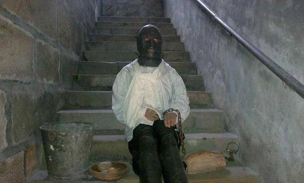 "铁面人"究竟是何人?法国王室关了他34年,死后所有痕迹被销毁
