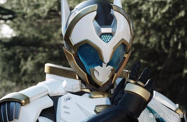 假面骑士善意轻松秒杀假面骑士炬目 没想到能驾驭昭和骑士的力量