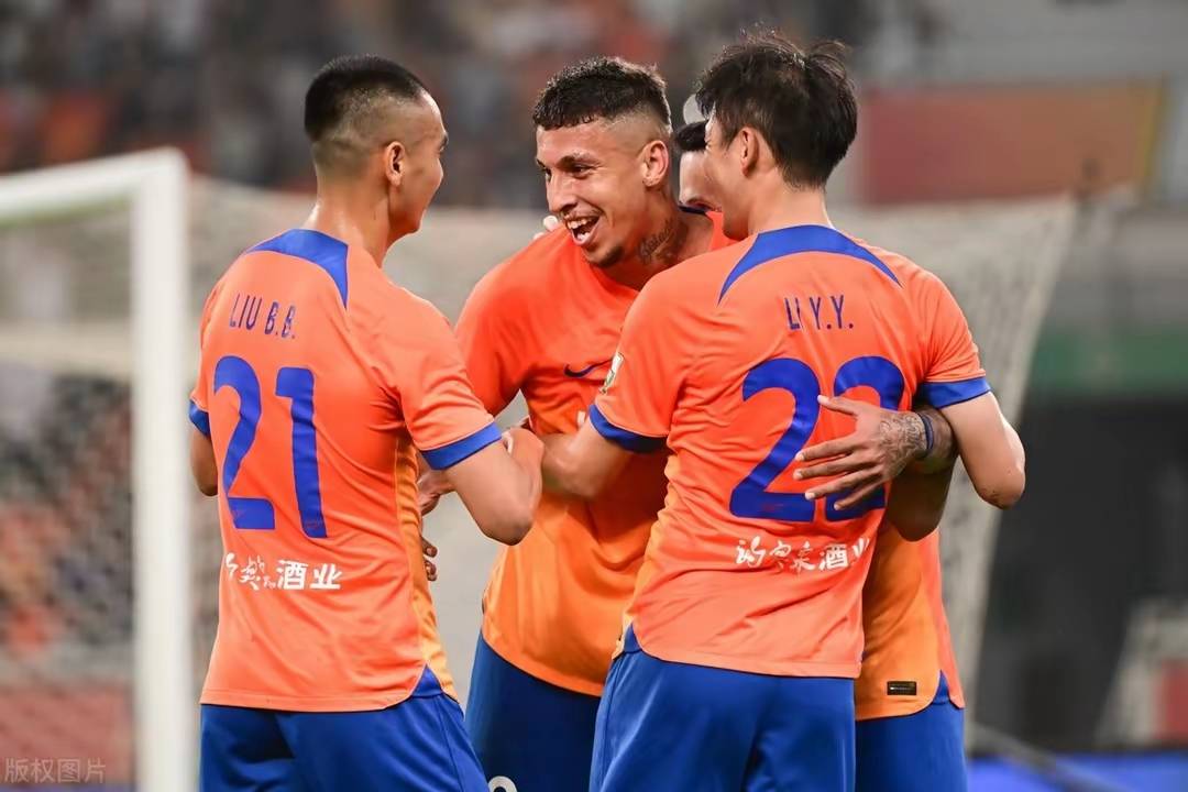 泰山队找到最佳中场球员,堪称升级版莫伊塞斯,关键是0转会费