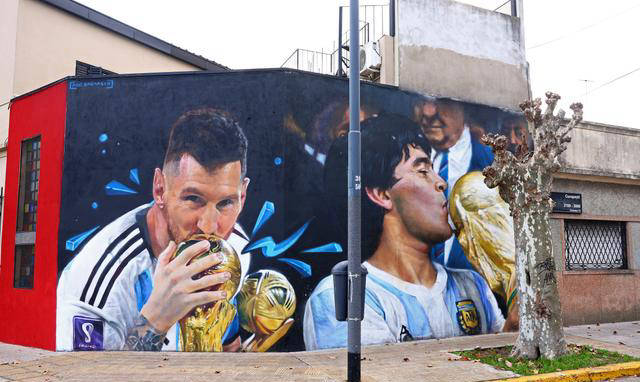 鲁尼:梅西历史最佳与马拉多纳,c罗相比更胜一筹