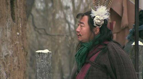梁山隐藏最深的好色之徒,为夺美竟害人全家,最终自己被砍为两截