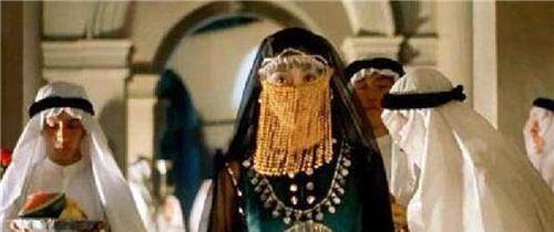 19岁沙特公主携男友私奔,被抓回后,二人被当众处死_米莎_哈拉_丈夫