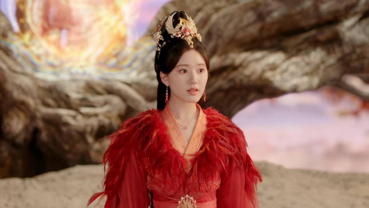 都说红衣造型是赵露思的统治区,此话一点不假,从《传闻中的陈芊芊》到